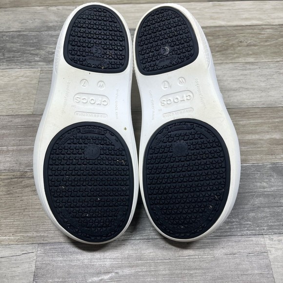 Crocs Neria Clogs Women’s Size 7 White Slip-Resistant Work Shoes 11773 - Picture 7 of 8